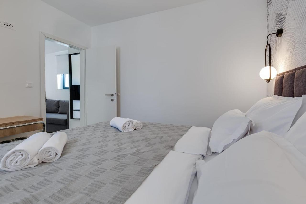 Residence Jonathan Биоград-на-Мору Экстерьер фото