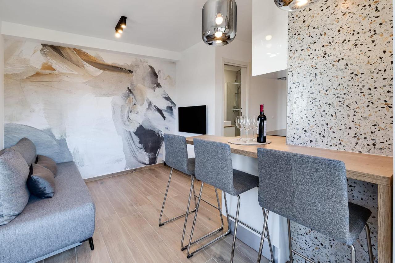 Residence Jonathan Биоград-на-Мору Экстерьер фото