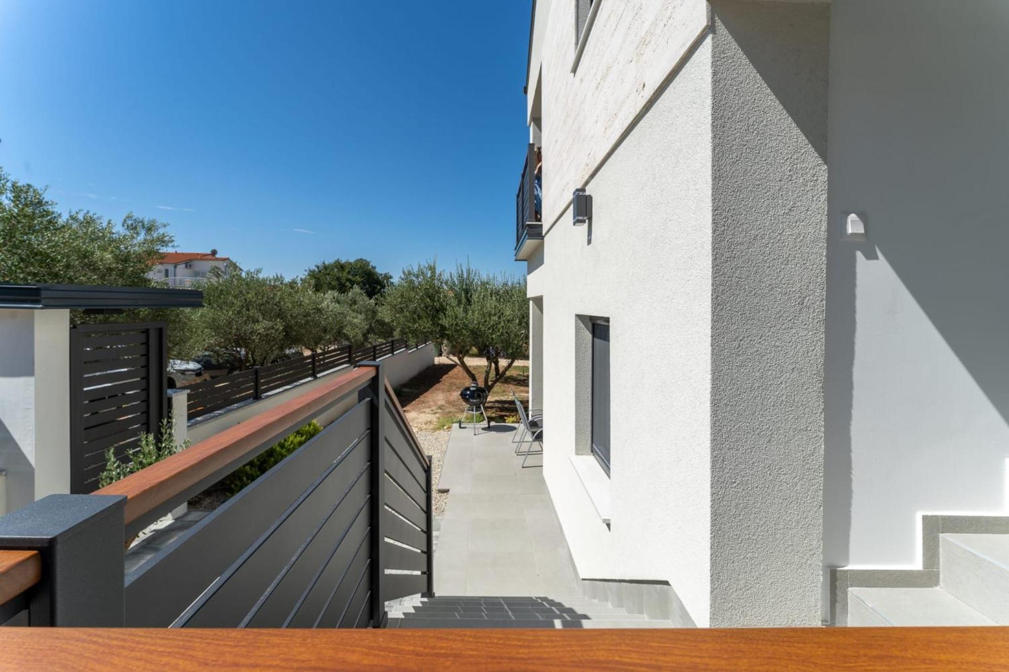 Residence Jonathan Биоград-на-Мору Экстерьер фото
