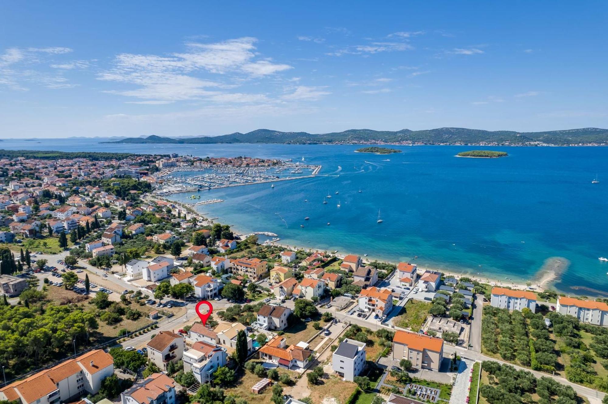 Residence Jonathan Биоград-на-Мору Экстерьер фото